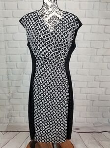 Connected stretch knit geo print dress size 12